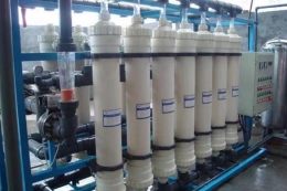 超濾（lǜ）設備